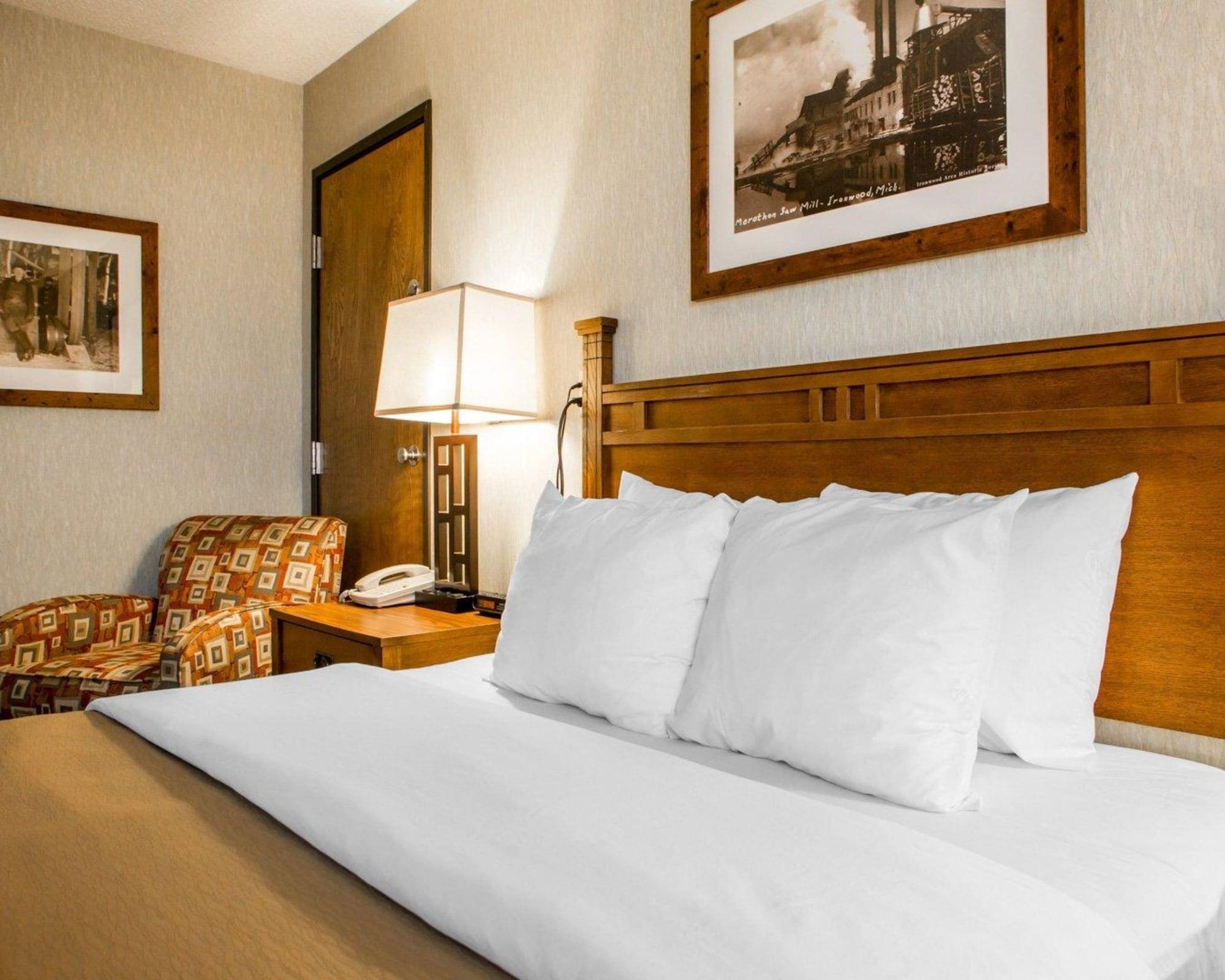 Quality Inn Ironwood Kültér fotó