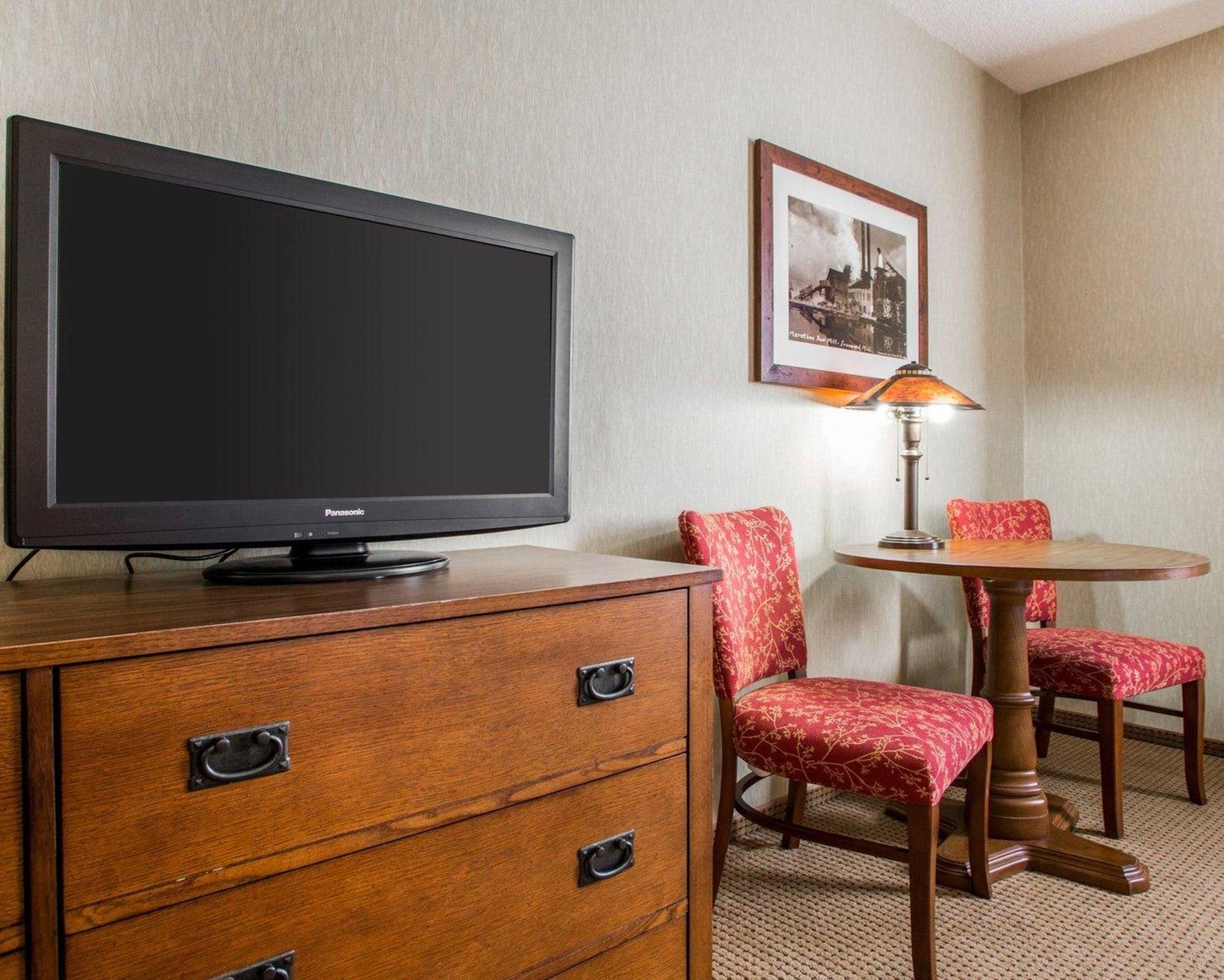 Quality Inn Ironwood Kültér fotó