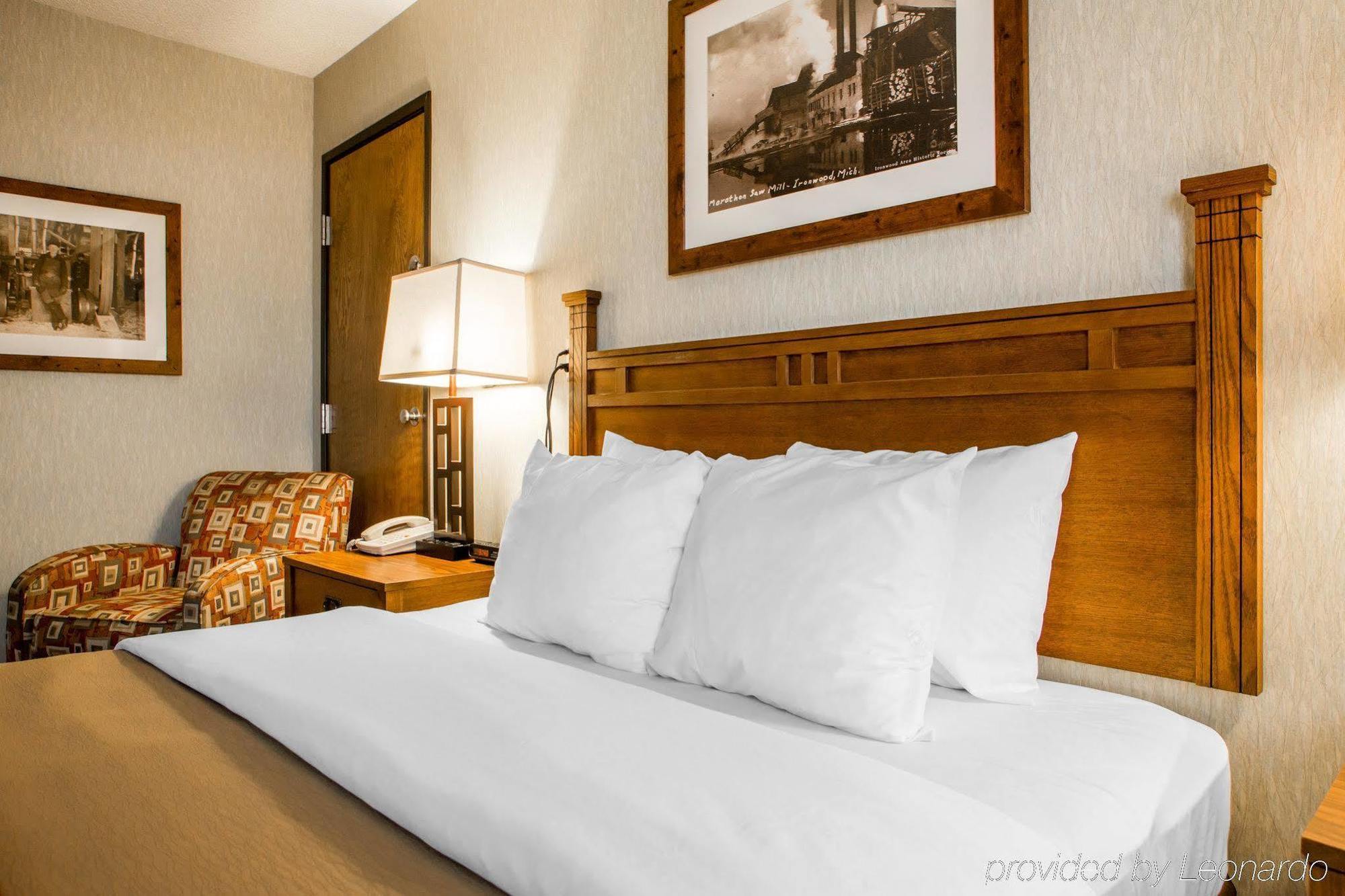 Quality Inn Ironwood Kültér fotó