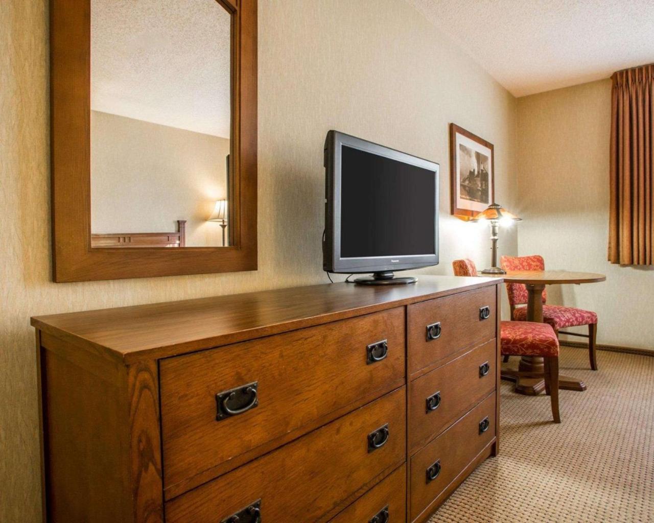 Quality Inn Ironwood Kültér fotó