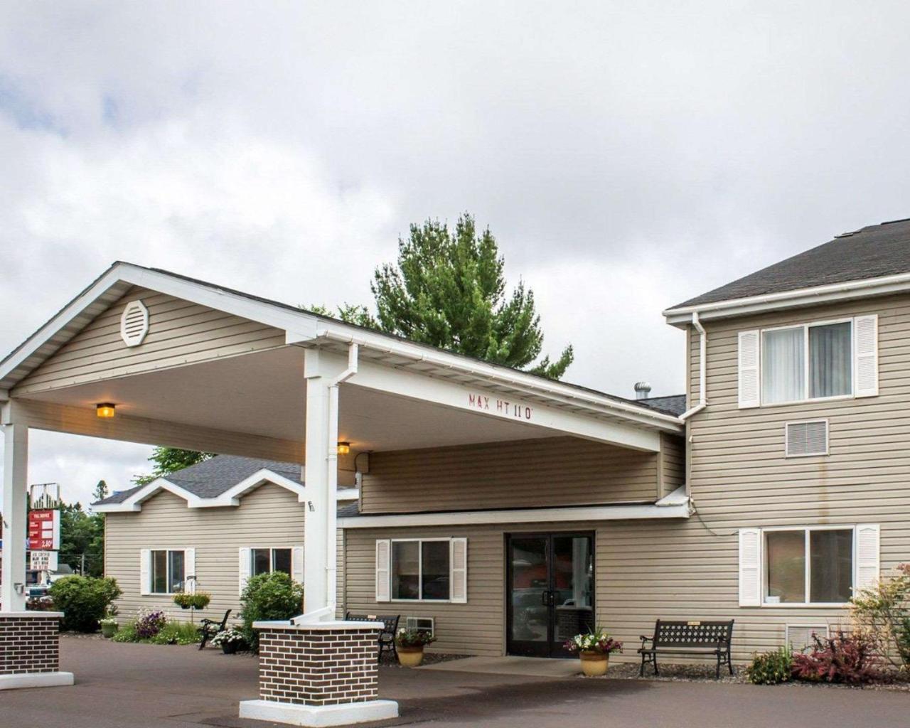 Quality Inn Ironwood Kültér fotó